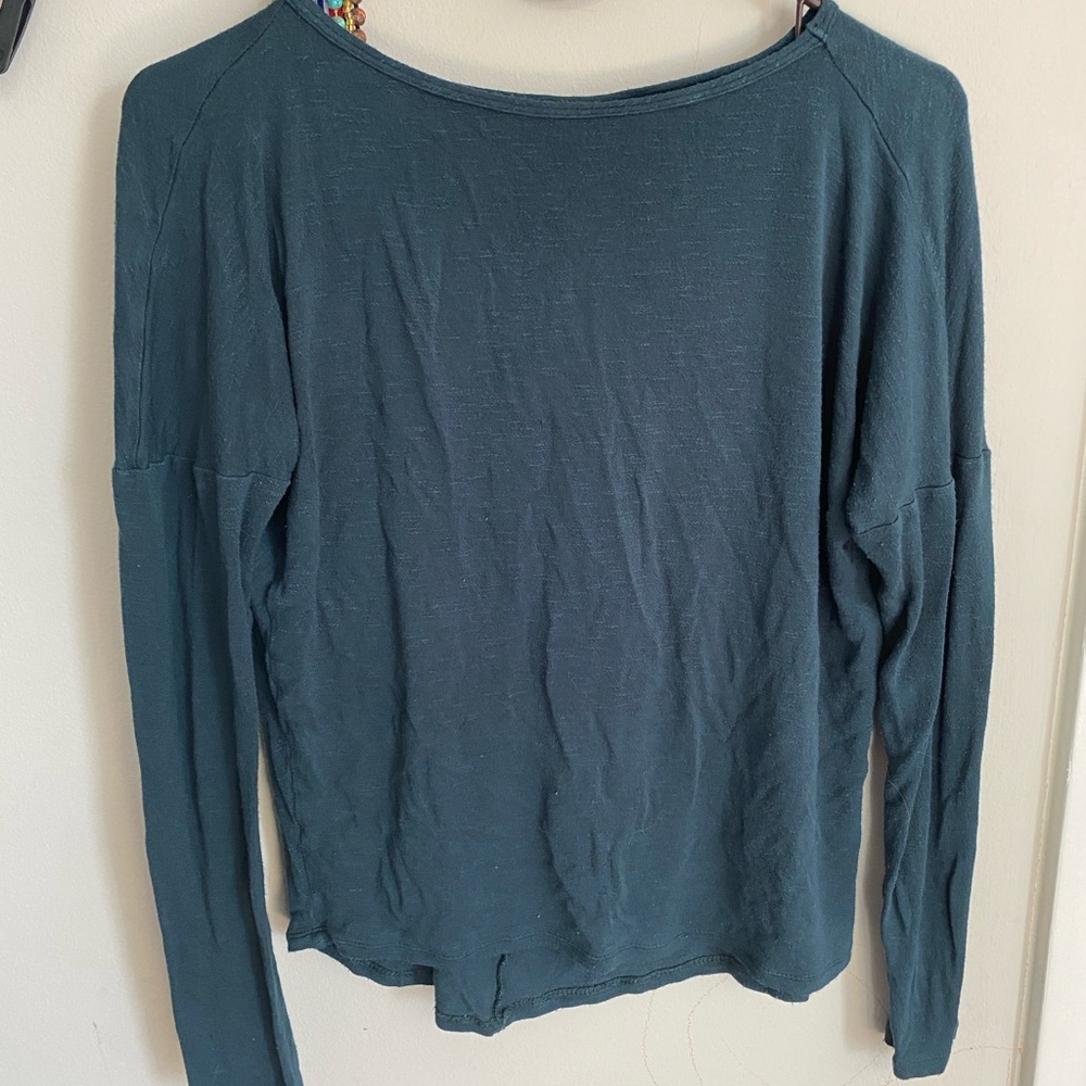 Elegant Teal Long Sleeve Women's Workout Yoga Top